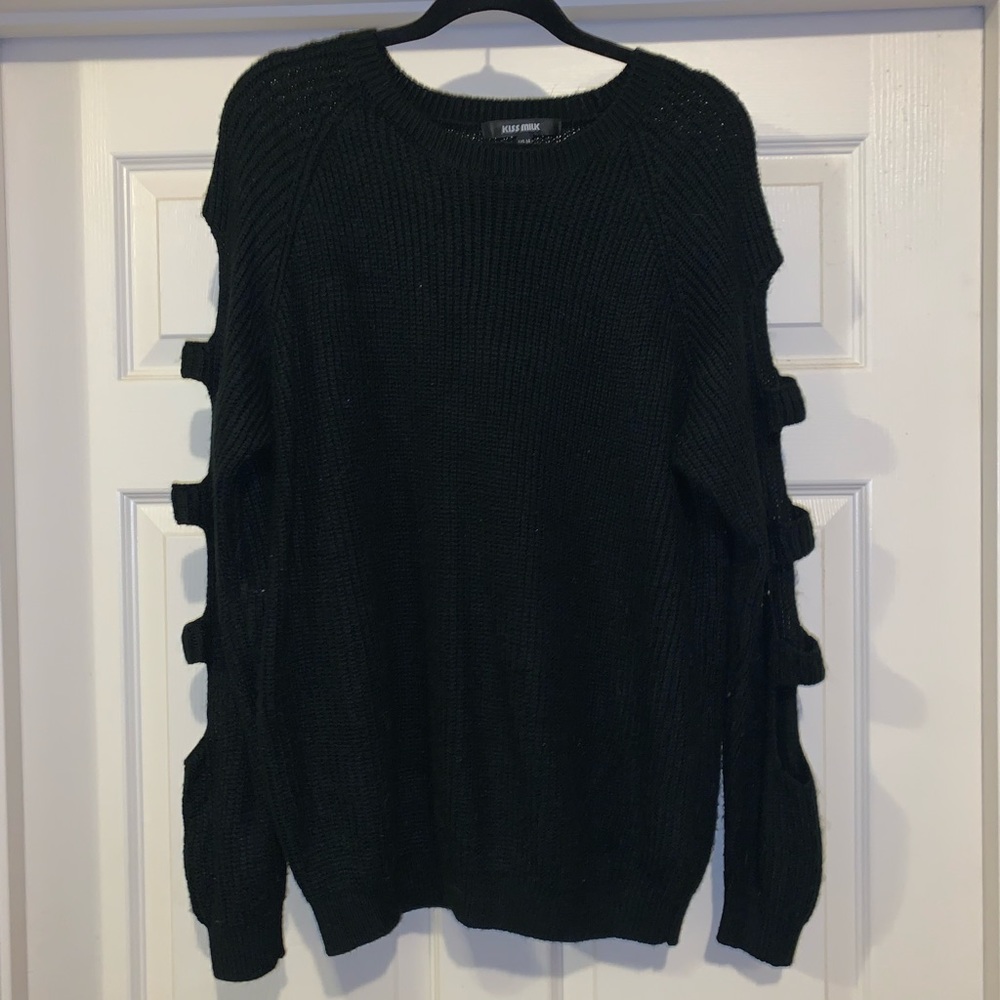 🚫SOLD🚫 Black Knitted Sweater w Cut Out Sleeves